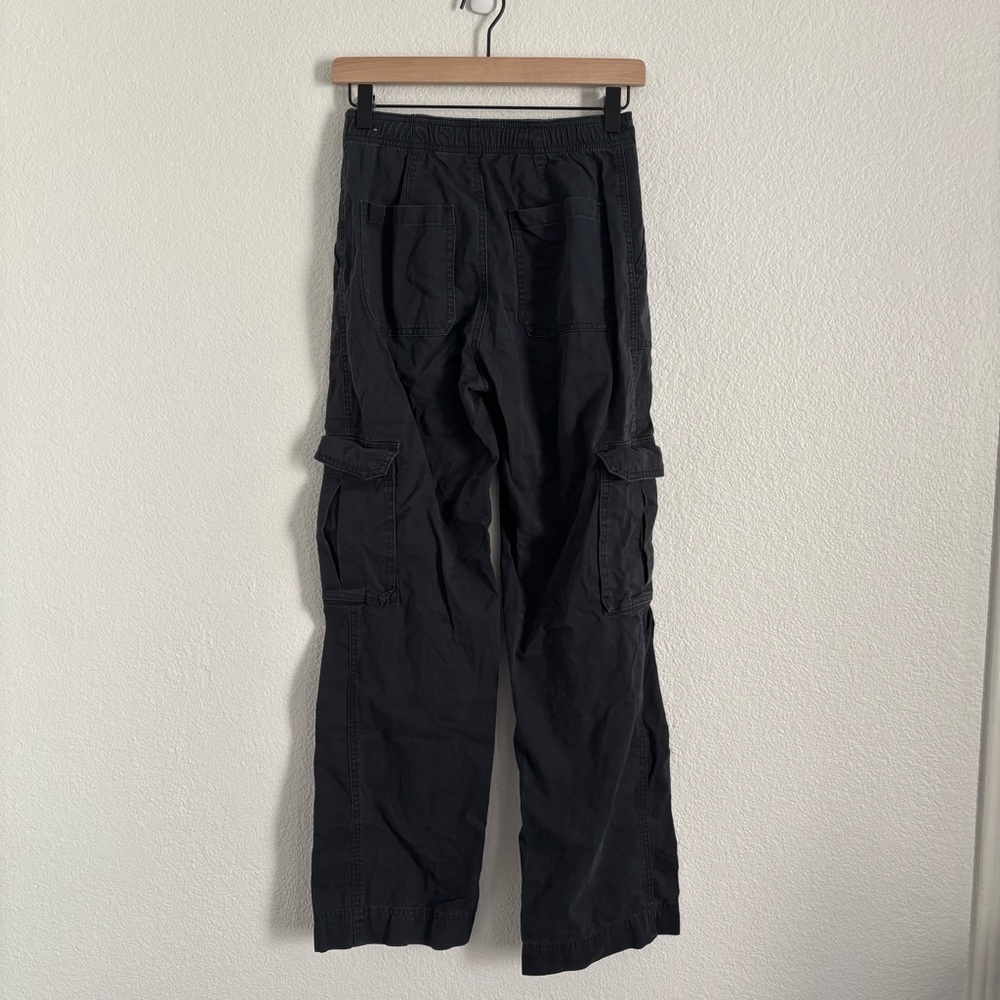 Abercrombie & Fitch Women's Size 25/0 Black Wash Elastic Waist Cargo Pants - Picture 4 of 4